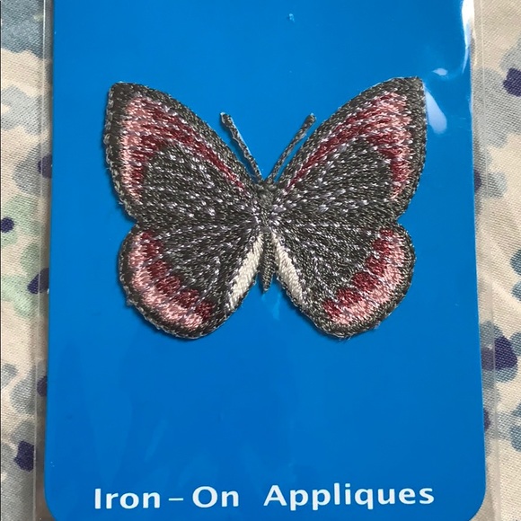Iron on Buttetfly - Picture 3 of 3